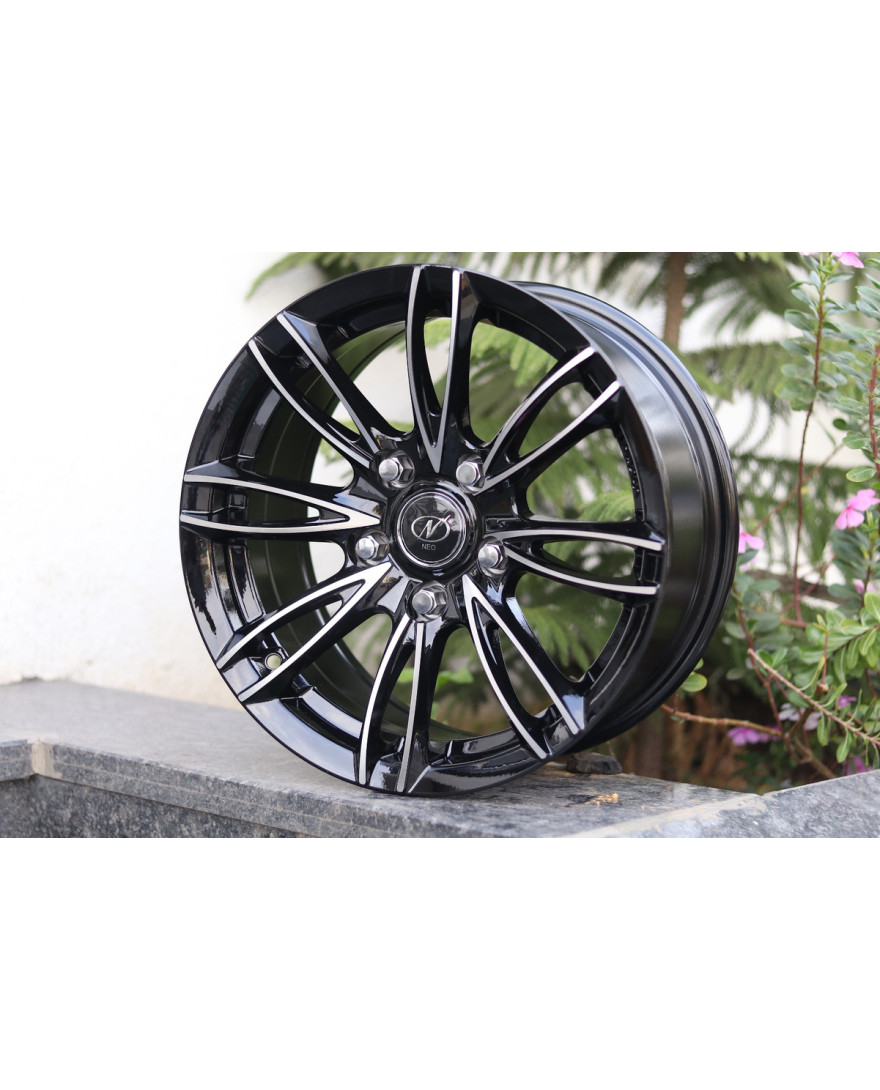 Orchid 15in BM finish. The Size of alloy wheel is 15x7 inch and the PCD is 5x114.3(SET OF 4)